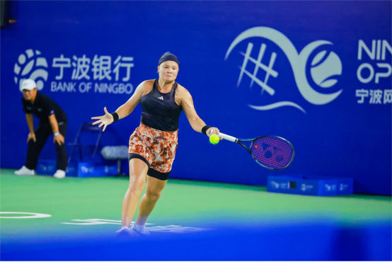 和专家的预 和专家的预