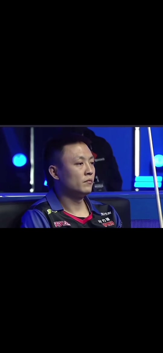 足球比赛瞬 足球比赛瞬