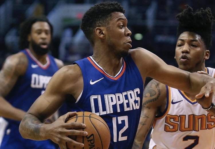 接发球时又 接发球时又